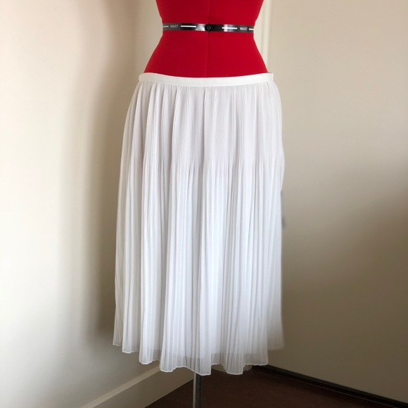 Zara Dresses & Skirts - NWT Zara MIDI Skirt